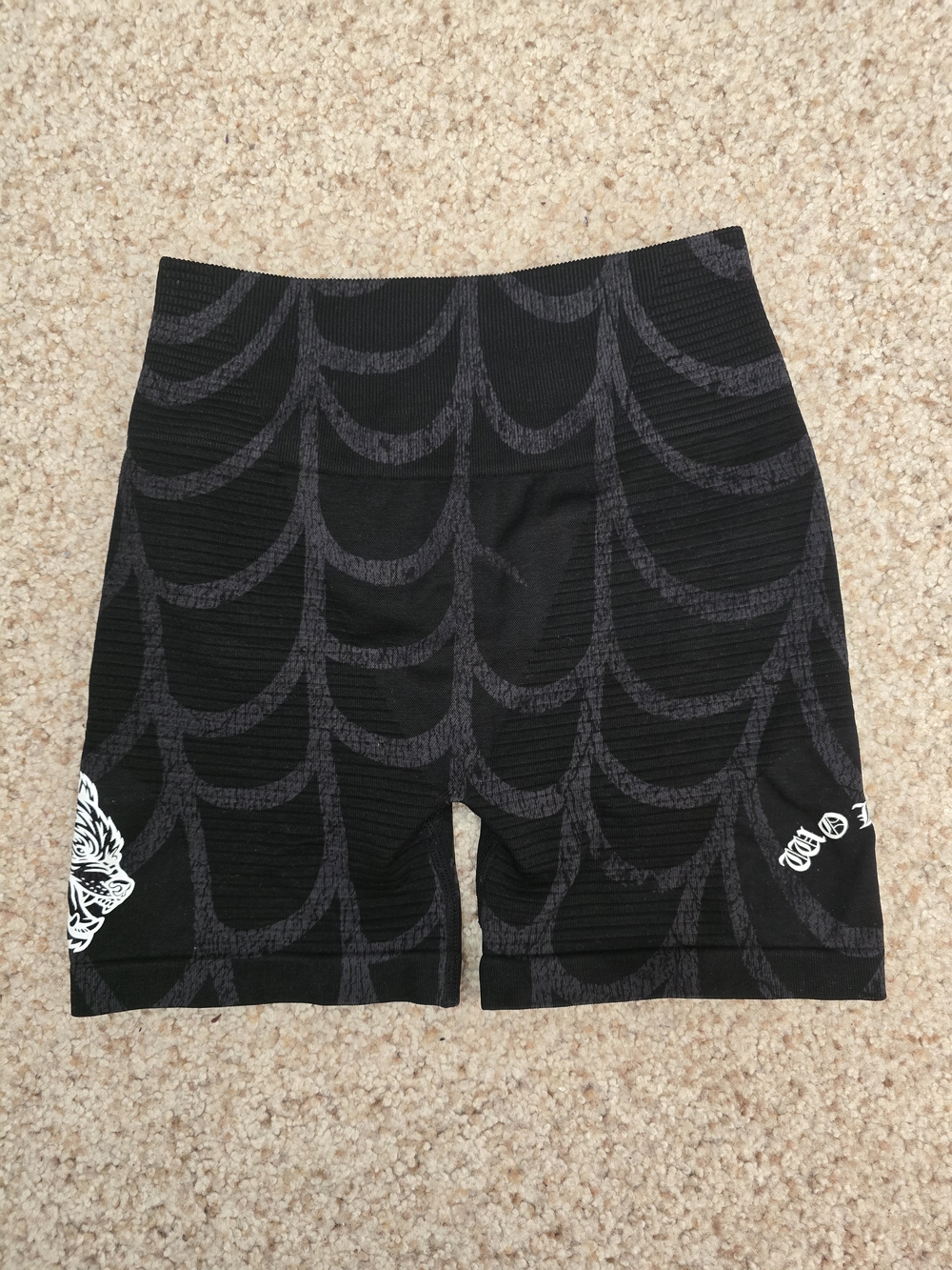Darc Sport Everson Valencourt Shorts - Black Spiderweb, size Small